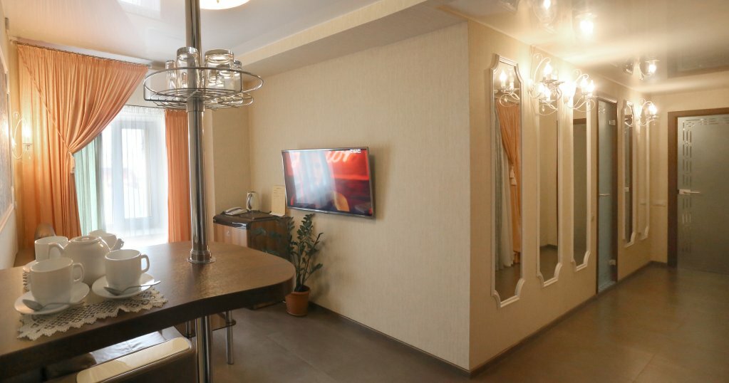 Гостевой дом На Пристанской Киров-76