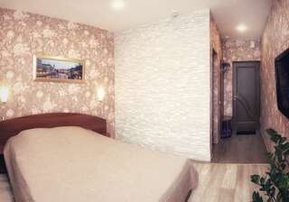 Гостевой дом На Пристанской Киров Номер-студия Делюкс-2