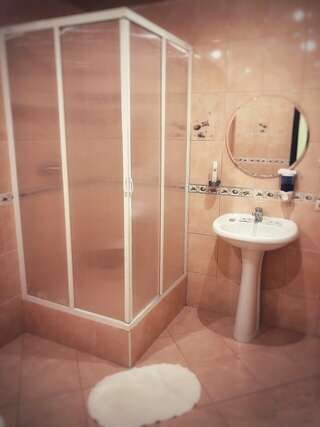 Гостевой дом На Пристанской Киров Люкс с 1 спальней-6